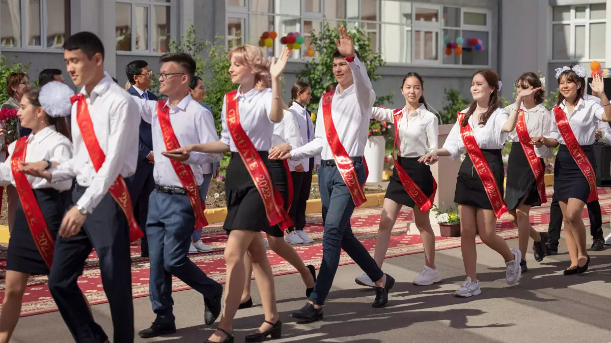 Почему молодежь выбирает IT и маркетинг: самые популярные профессии