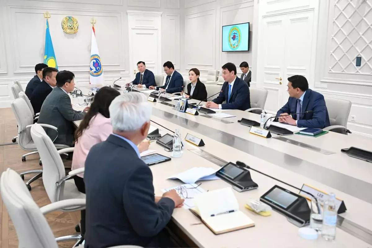 Алматы әкімі оңтүстіккореялық Hyundae Medical көпсалалы ауруханасының басшылығымен кездесті