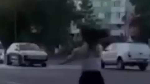  Павлодарда жаяу жүргіншілер өткелінде `сальто` жасаған қыз сот алдында жауап берді 