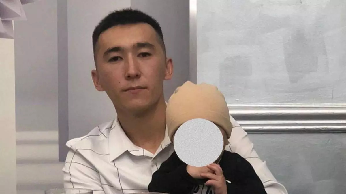 Астанчанин спас ребенка от падения с 12 этажа