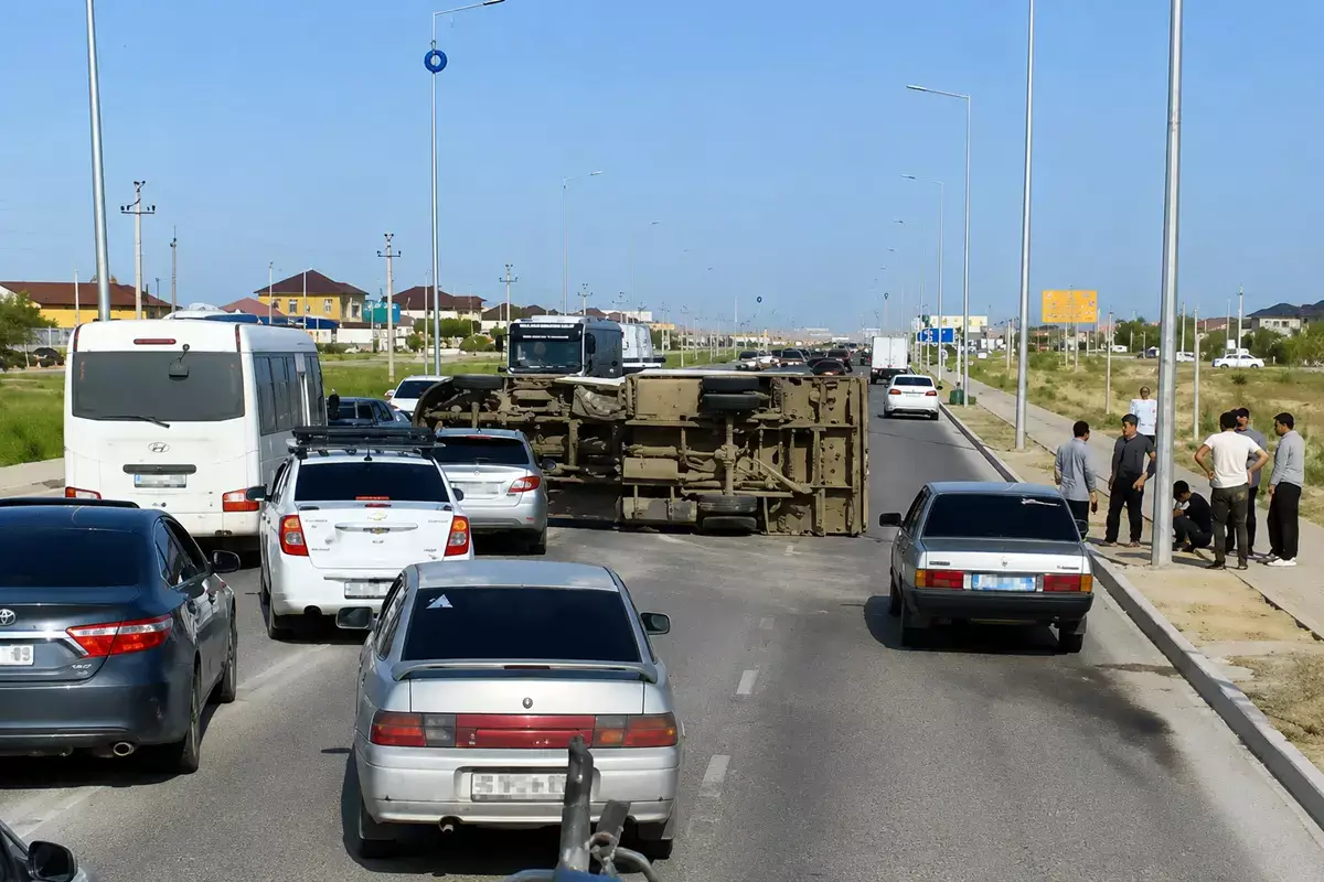 Автомобиль опрокинулся из-за водителя Nexia в Мангистау - новости на Lada.kz 22.05.2026