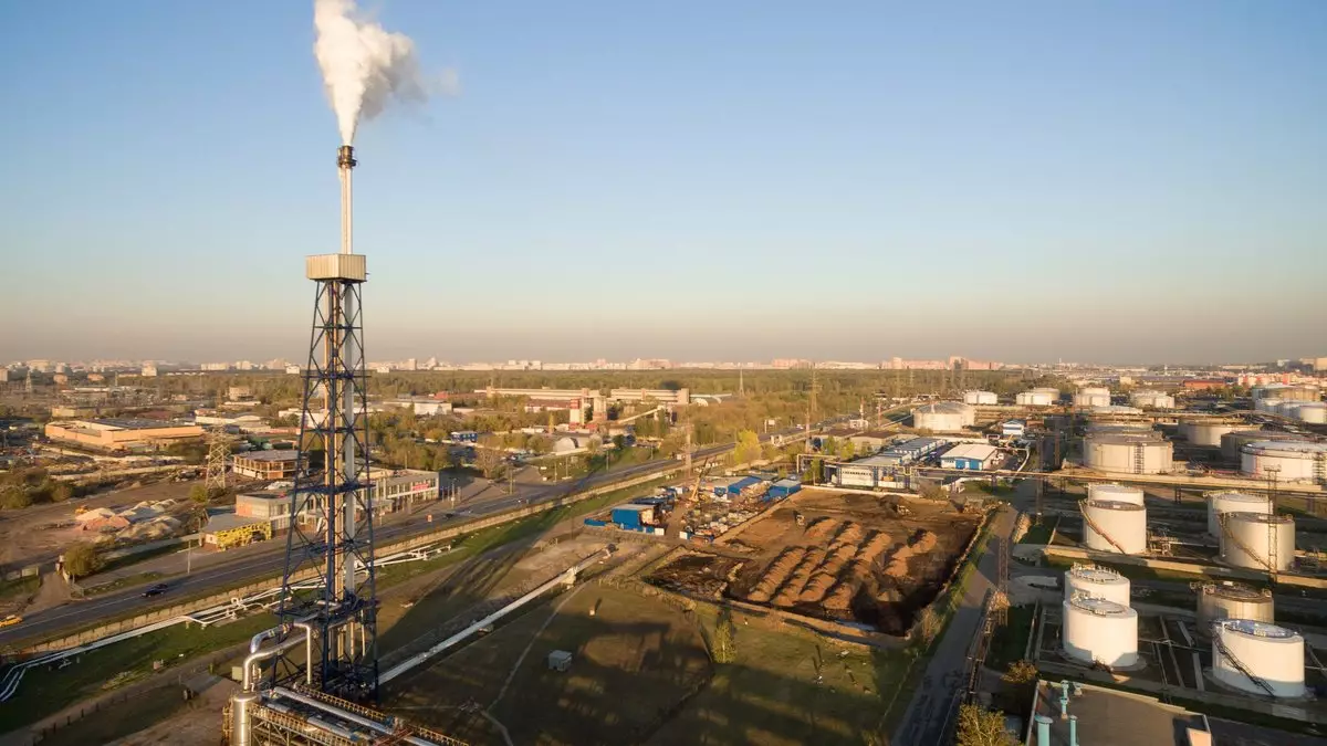 Решение частного суда в Казахстане о взыскании средств с «Газпрома» не имеет юридической силы на территории России и не повлияет на активы компании.