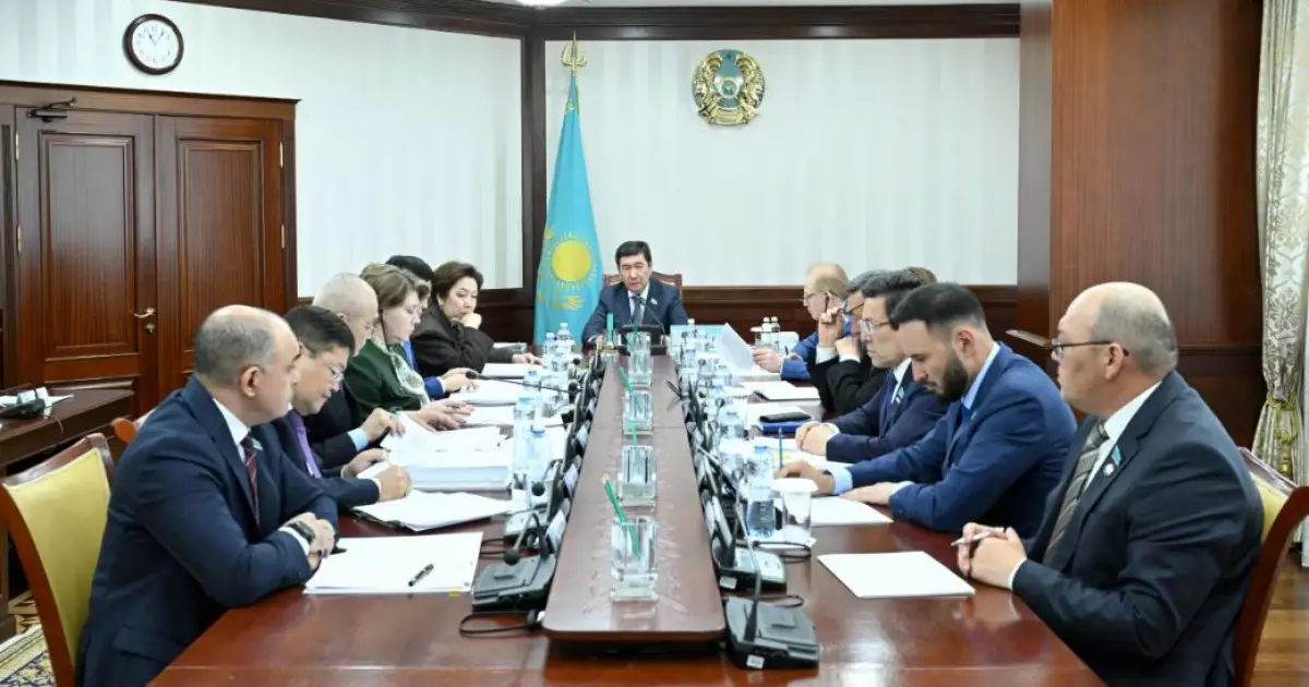   Мәжіліс бірнеше заң жобасын қарайды   