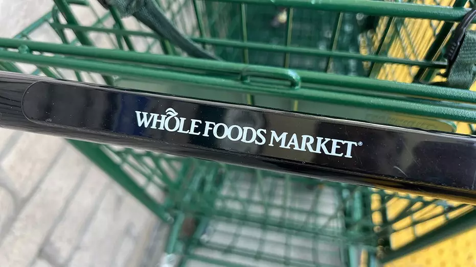 Цельнозерновой суп минестроне от Whole Foods отзывается в 17 штатах из-за возможной жизнеугрожающей аллергической реакции.