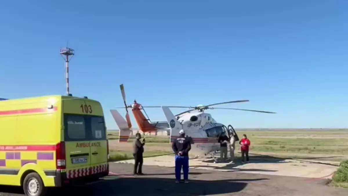 Санавиация экстренно перевезла пациента в Актобе