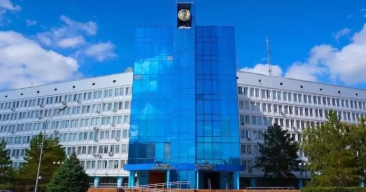  Қостанайда автобус пен жеңіл көлік соқтығысып, жүргізушілер ауруханаға жеткізілді 