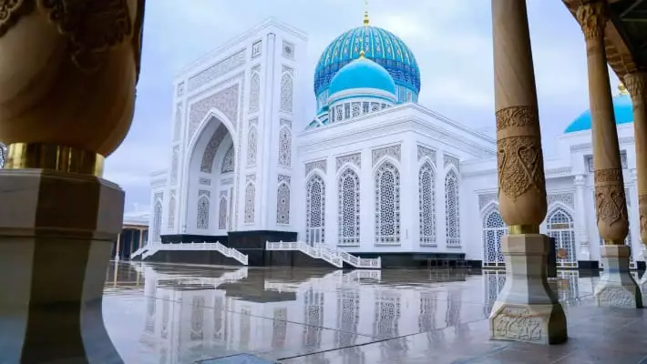 Агентство культурного наследия пожаловалось на посетителей комплекса Имама Бухари