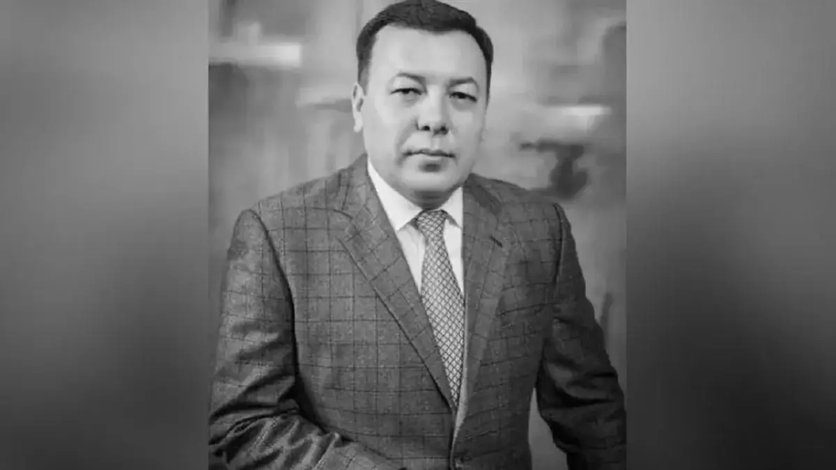 Клиника в Актау прокомментировала смерть депутата после пластической операции