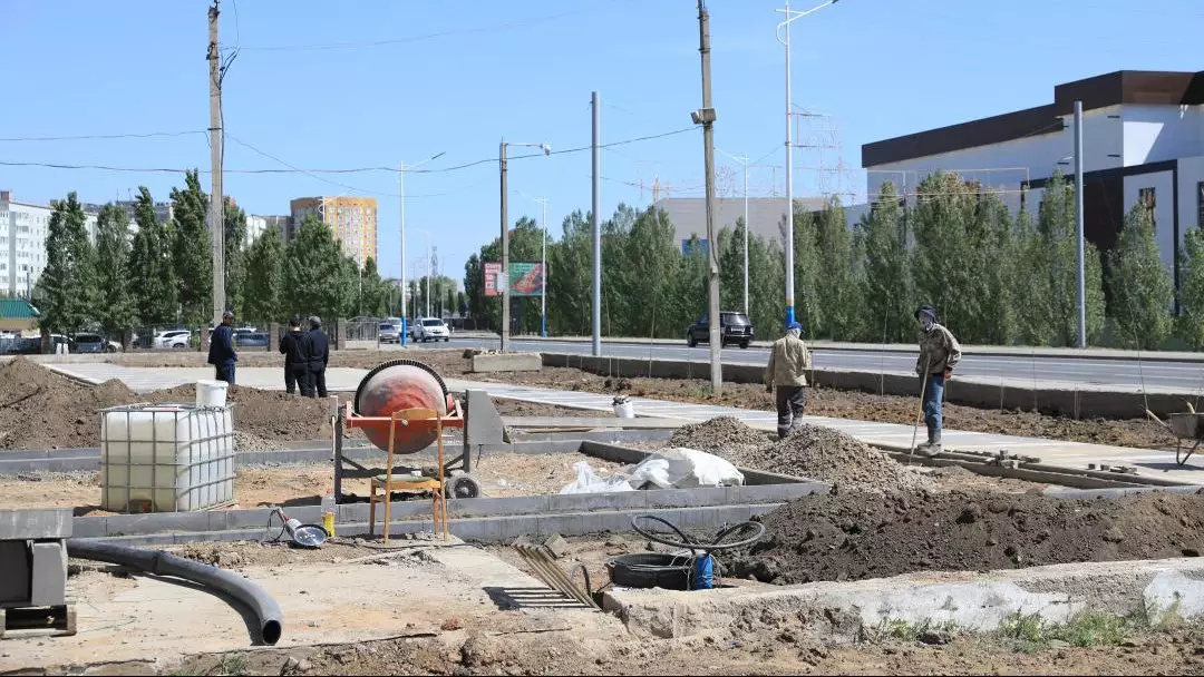 11 дворов благоустроют в Актобе