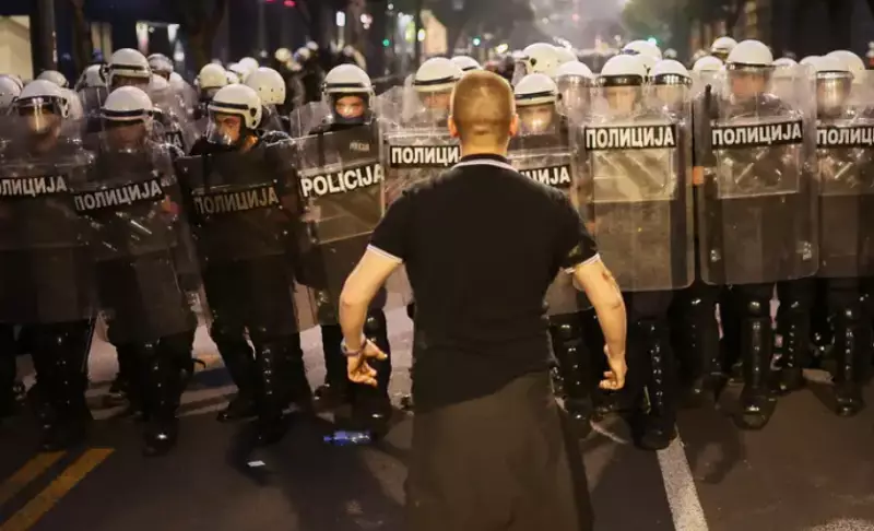 В Белграде начались беспорядки после массовых протестов