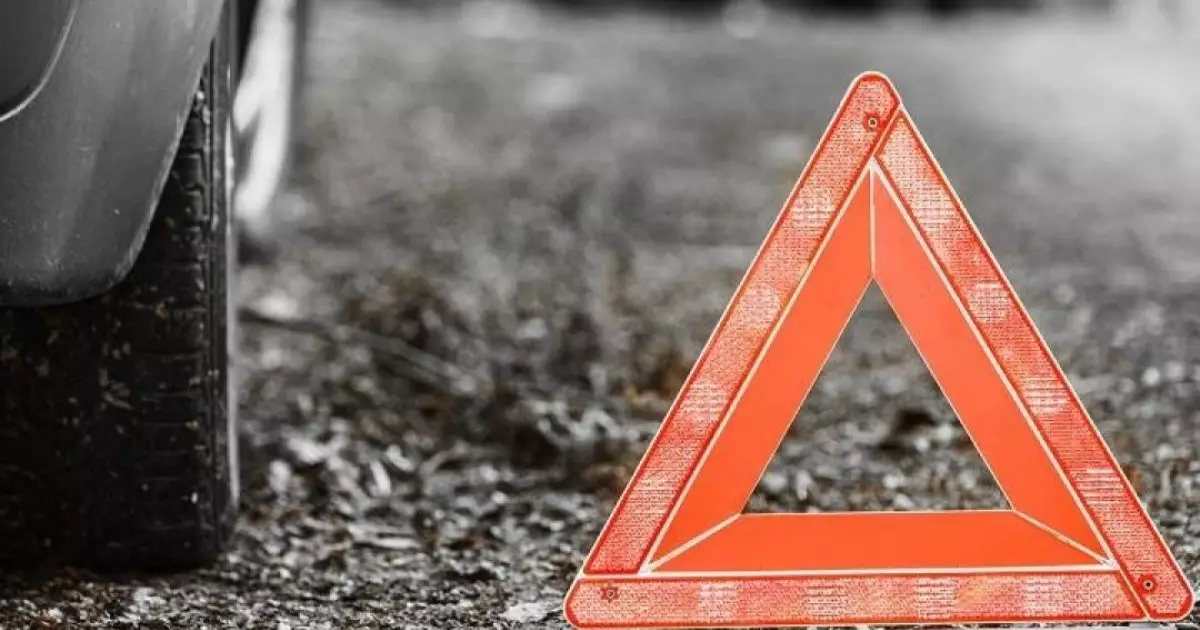  Қарағандыда жатақхана алдында студентті көлік қағып, тіл тартпай кетті 