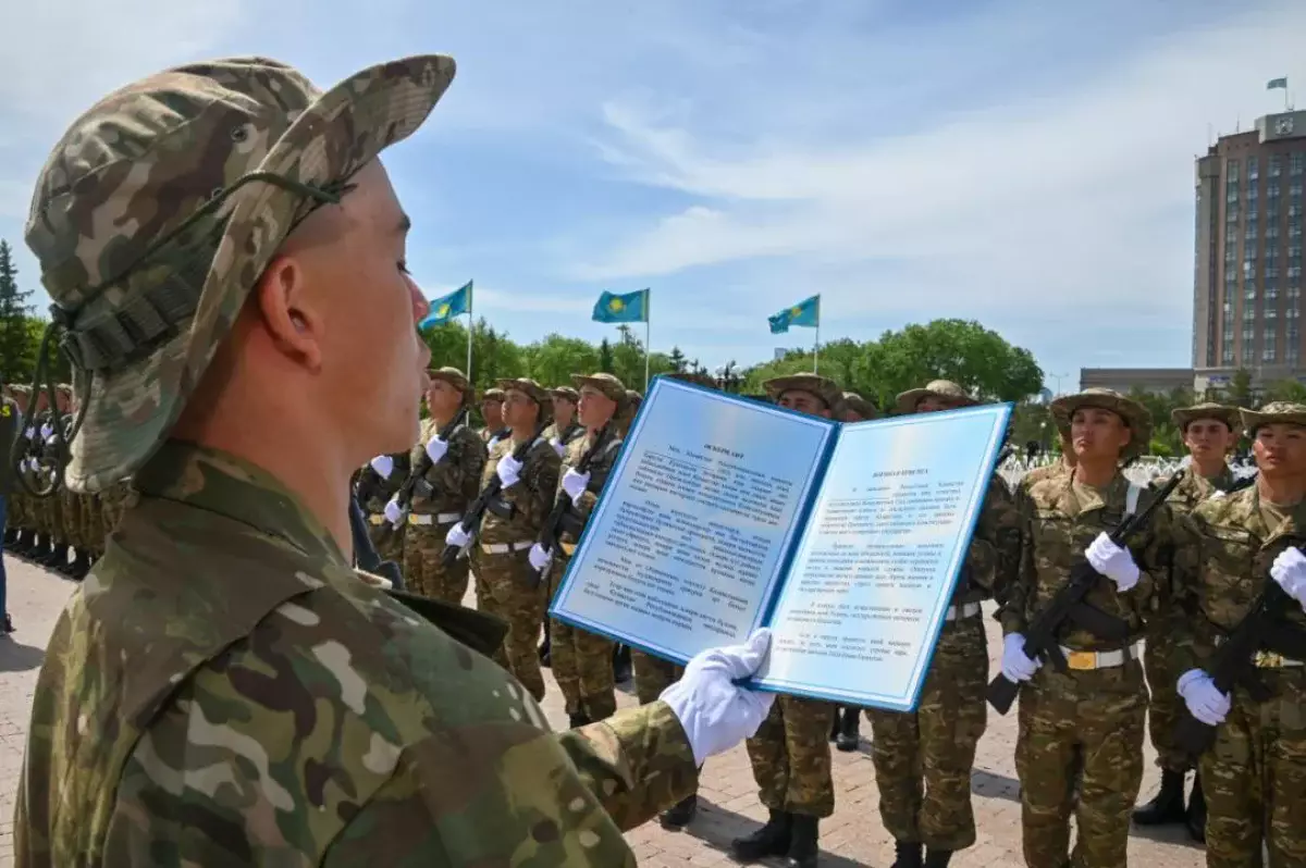 Елімізде 4,5 мыңнан астам сарбаз Отанға адал қызмет етуге ант берді