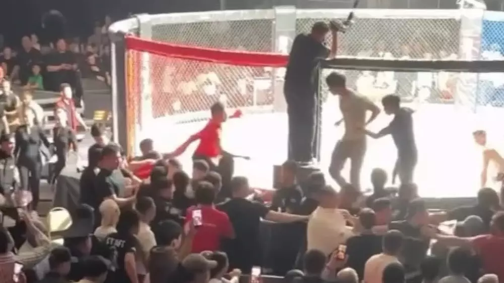 Чемпионат в Атырау едва не закончился потасовкой - видео