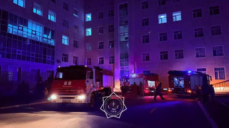 В Астане загорелась детская больница