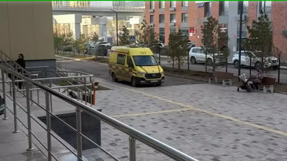 Астанада дамуында тежелісі бар оқушыны сабақтан кейін соққыға жыққан