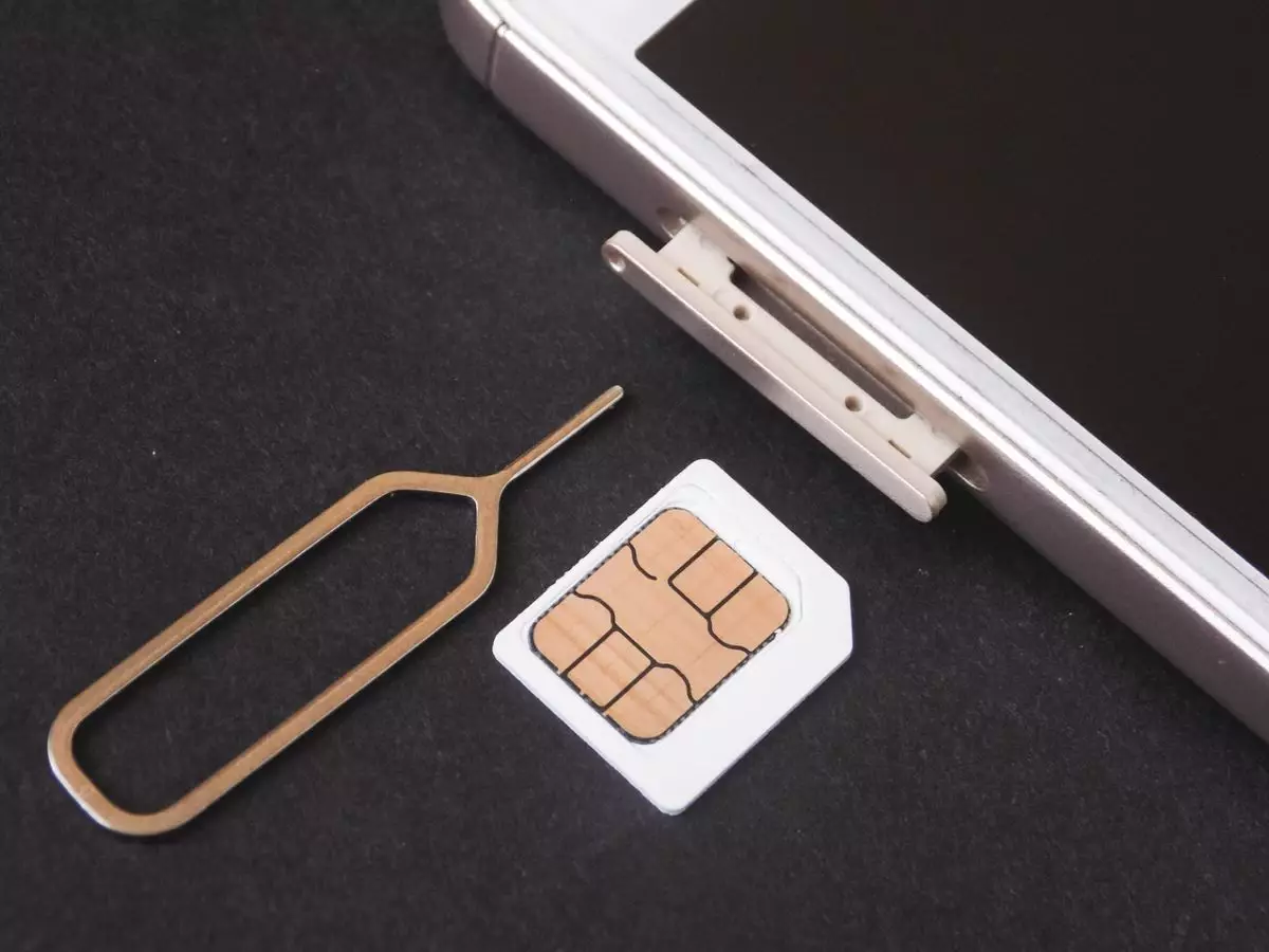 "Кәмелетке толмағандар SIM-карталар-ды алаяқтарға сатқан": Ішкі істер министрлігі ескерту жасады