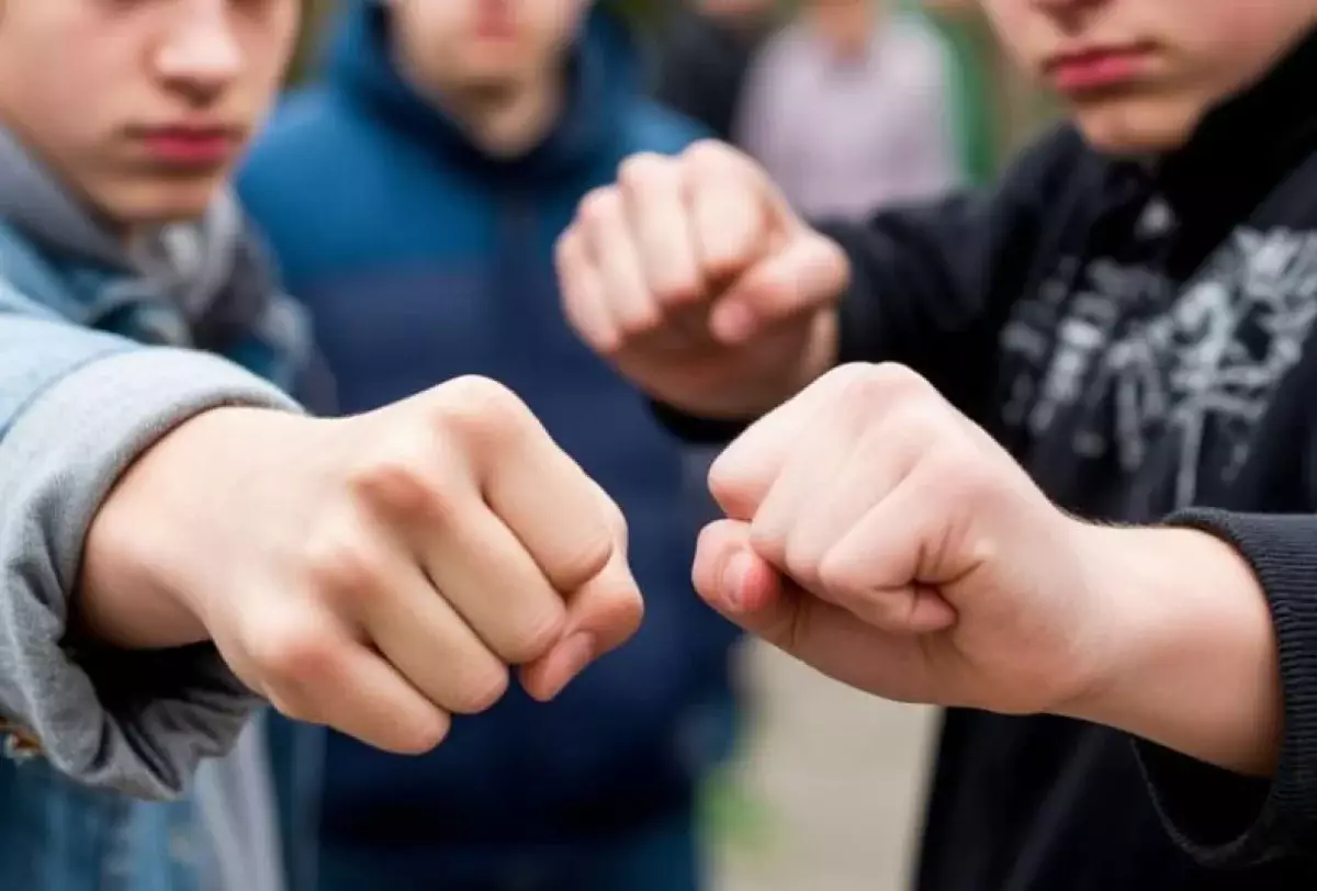 В Астане подростка с задержкой психического и речевого развития избили сверстники после уроков