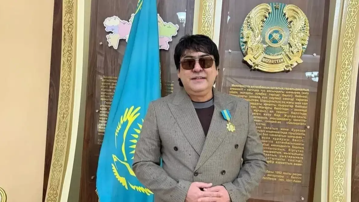  Мейрамбек Бесбаев `Парасат` орденімен марапатталды 