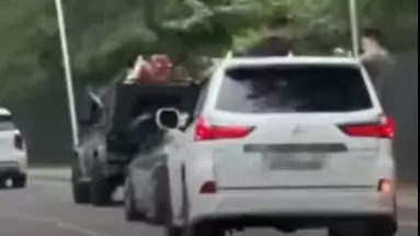 Выпускники устроили автокортеж в Алматы