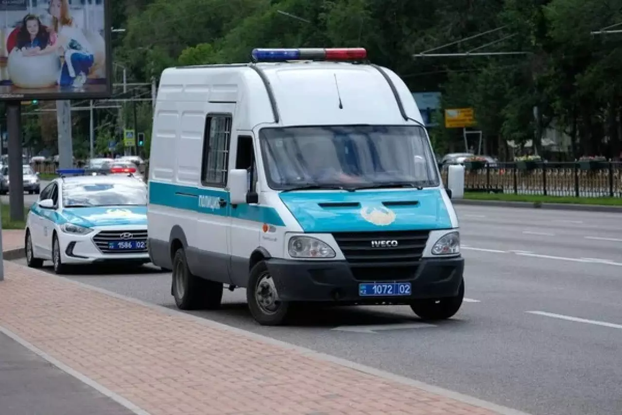 «Қауіпсіз жол»: мыңдаған жүргізуші жауапқа тартылды