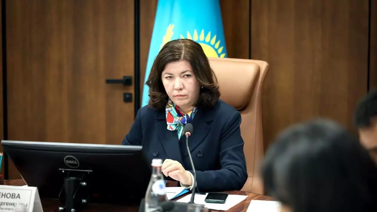 “Тыйым салынады! Қатаң бақылауда ұстаймыз”: Оқу-ағарту министрі маңызды мәлімдеме жасады