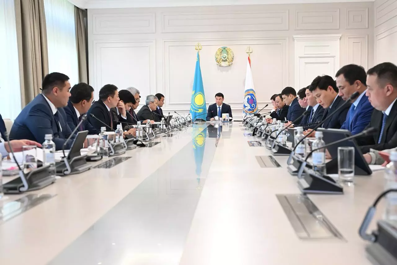 Алматыда қоғамдық көлік жүйесі мен жол қозғалысы жаңғыртылып келеді