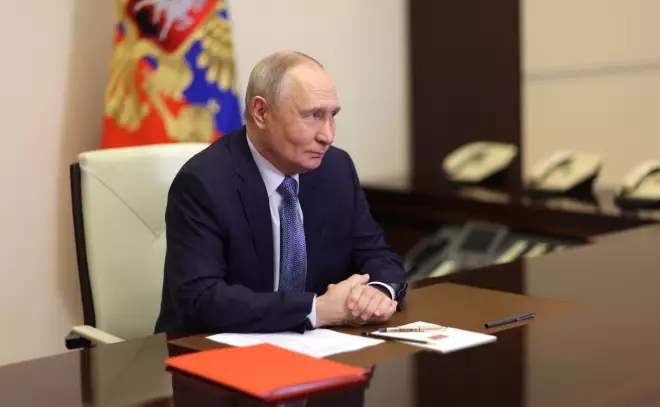 Визит Путина в Казахстан сопряжен с серьезными рисками и предупреждениями, несмотря на внешнюю помпезность.