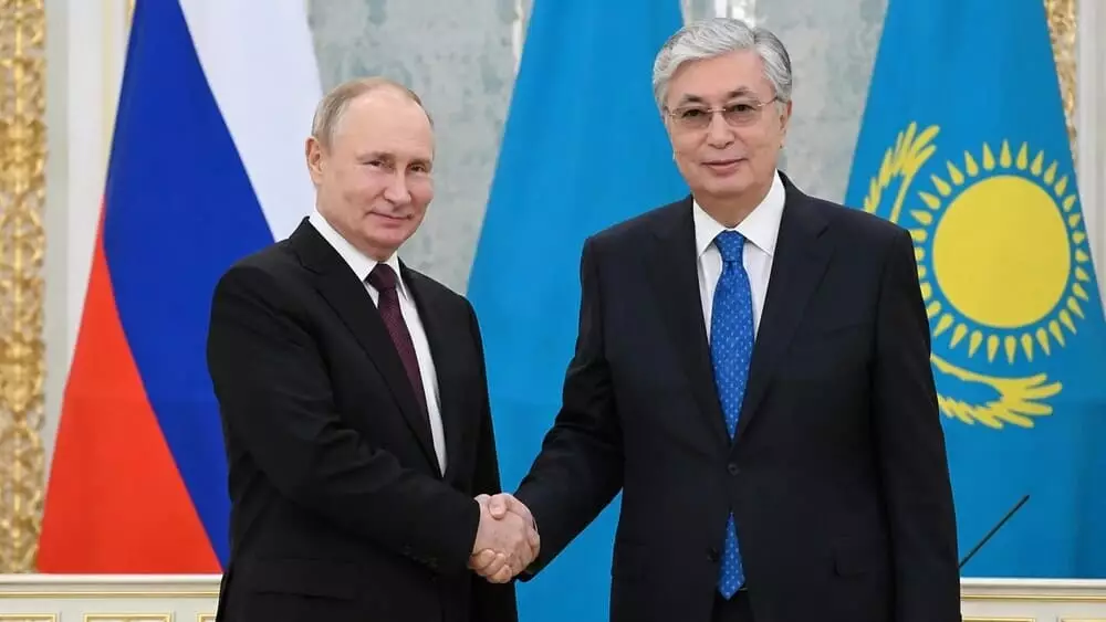 Эксперт заявил, что разрыв экономических отношений с Россией противоречит интересам Казахстана.
