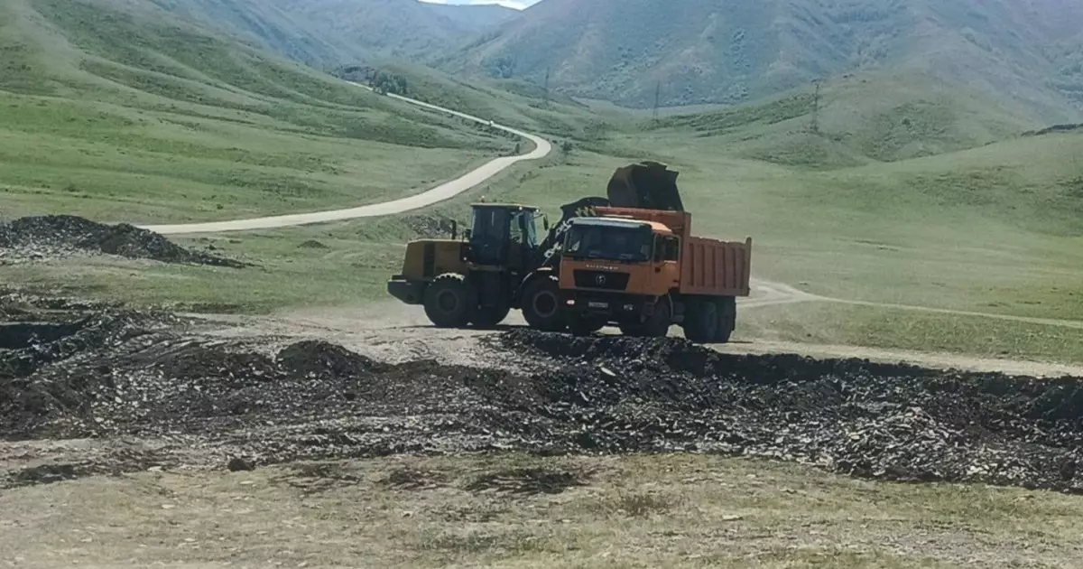  Тасжолдардан қала көшелеріне дейін: ШҚО-да жол жөндеу жұмыстары қарқынды 