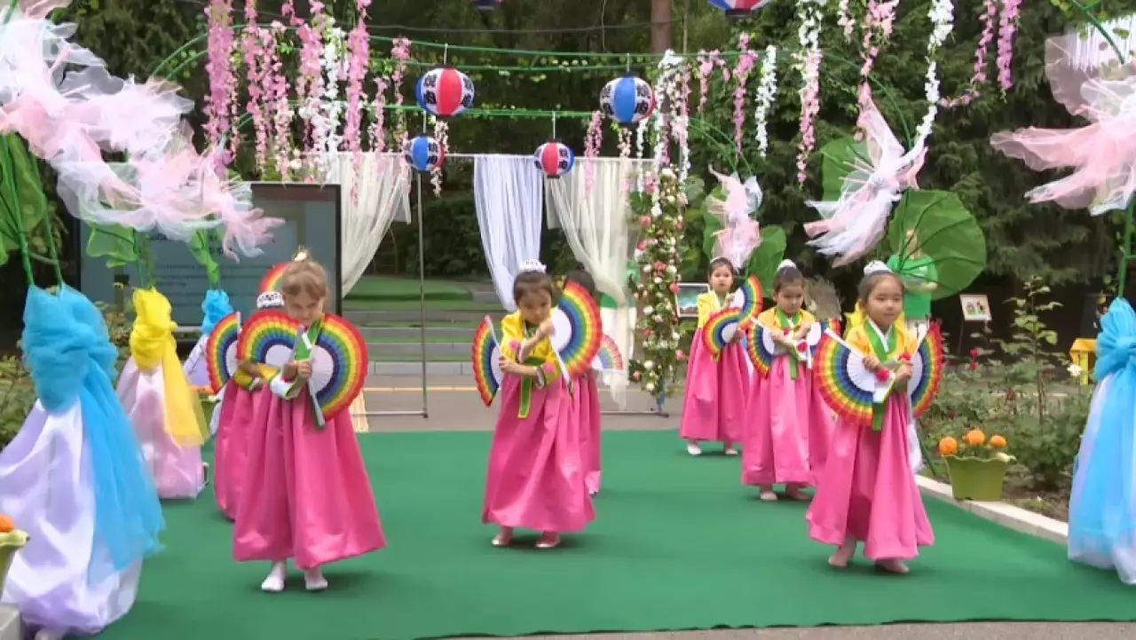 Как прививают любовь к природе малышам в детсадах
