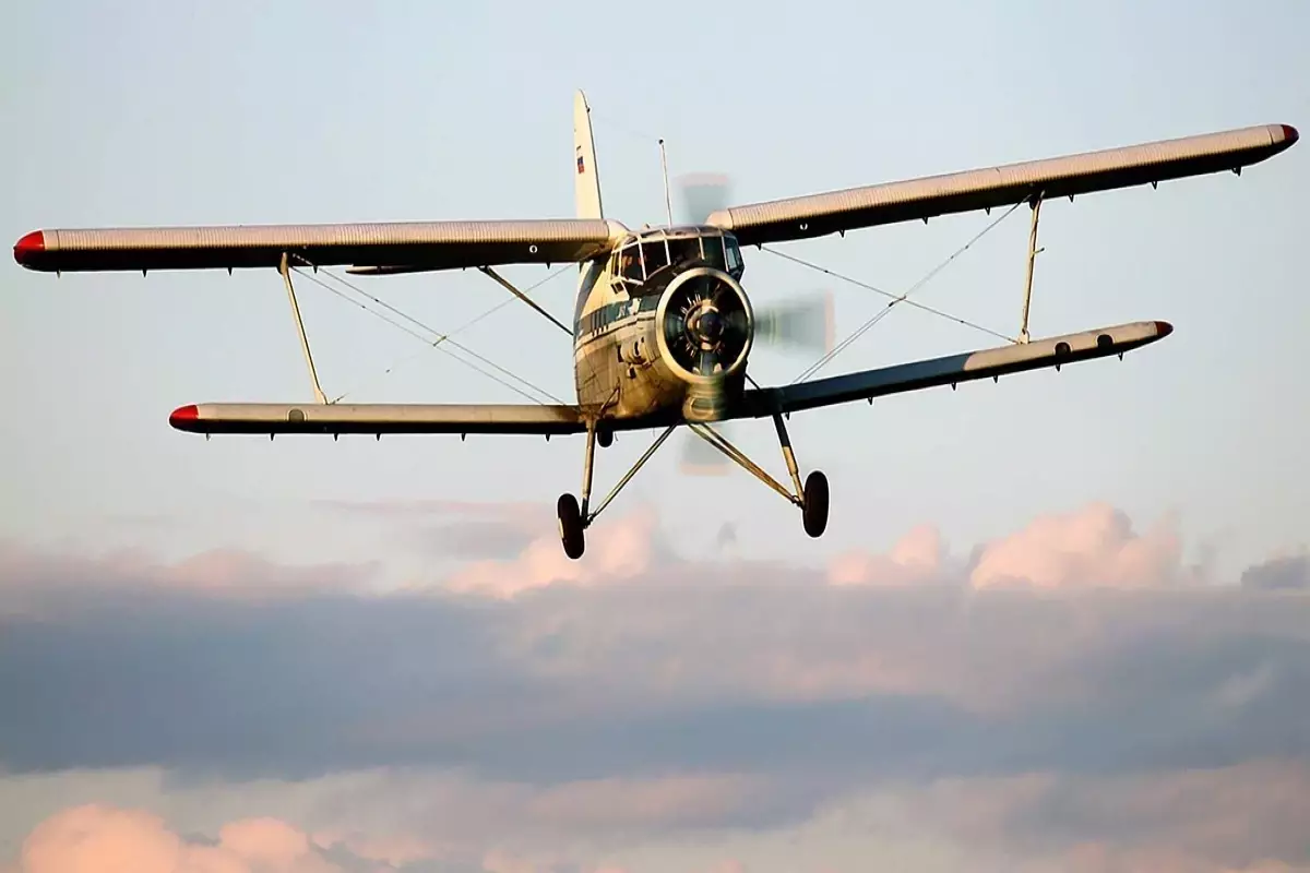 Один пилот погиб при крушении самолета Ан-2 в Казахстане, сообщает APA.