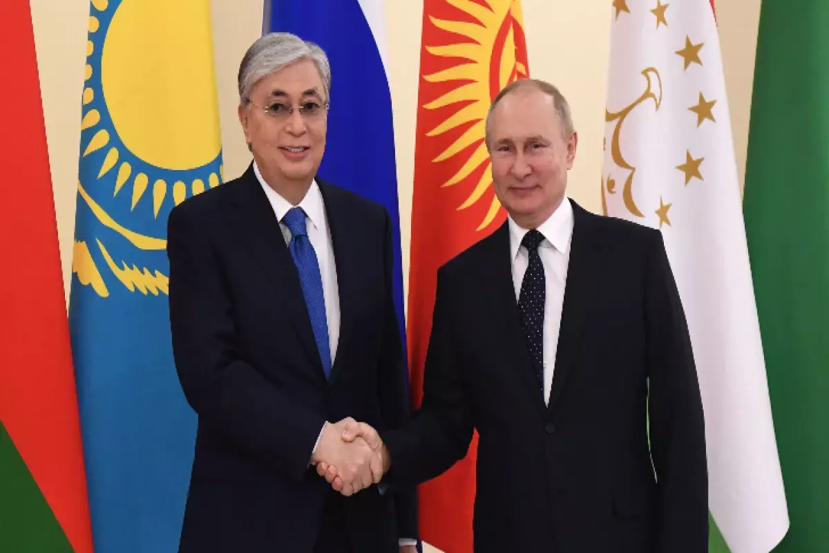 Владимир Путин прибыл в Казахстан для участия в саммите ЕАЭС.