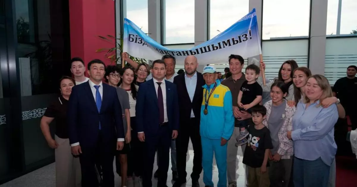   Астананың 80 жастағы тұрғыны Кейптаундағы марафонды толық жүгіріп өтті   