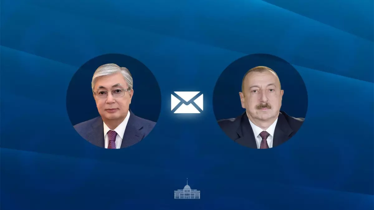Токаев поздравил Алиева с Днем независимости