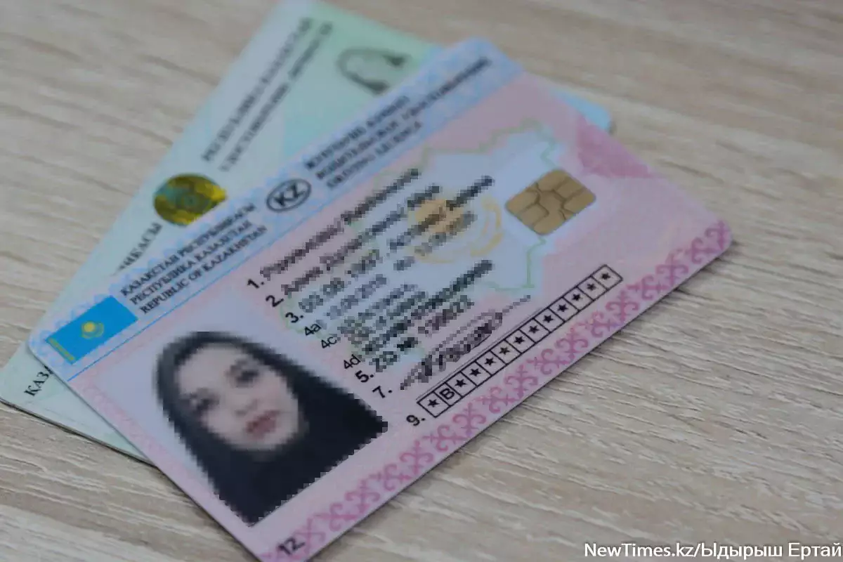 Казахстанец пошел менять права и узнал, что стоит на психиатрическом учете
