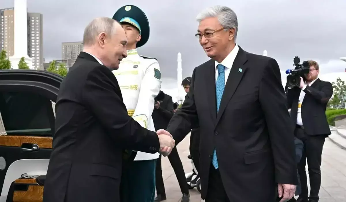 Во Дворце Независимости прошла торжественная встреча Путина