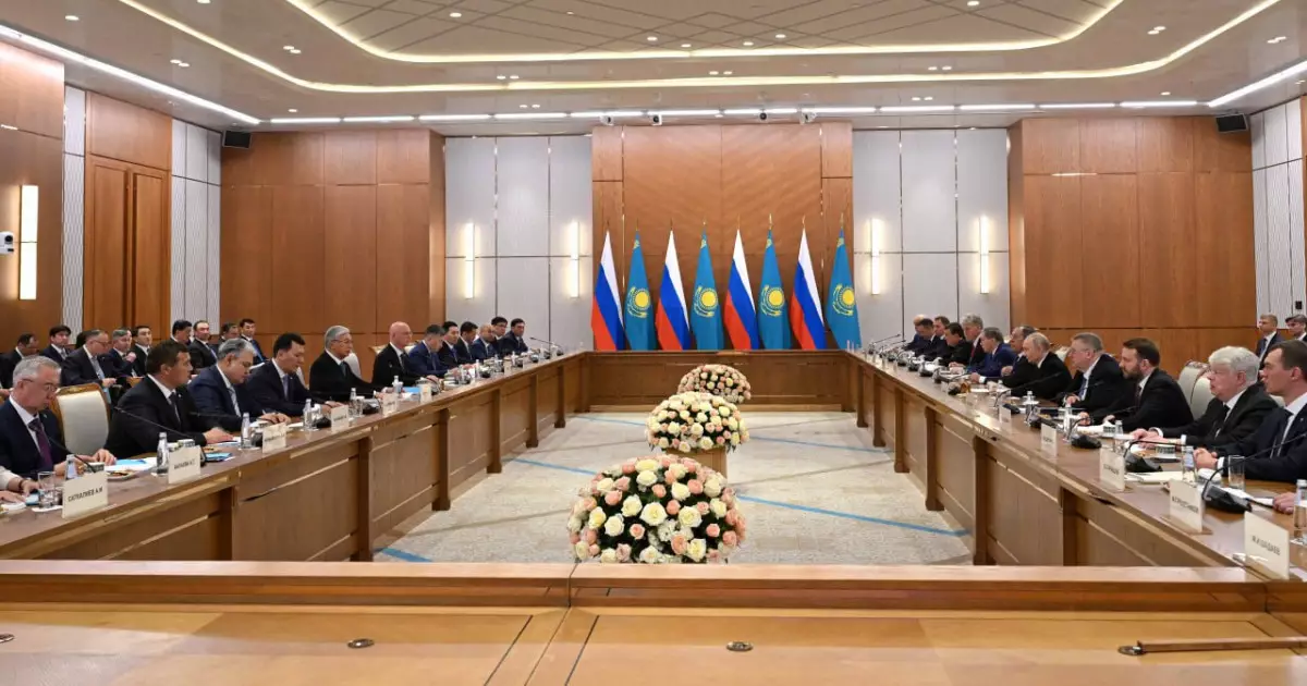  Қасым-Жомарт Тоқаев пен Владимир Путин кеңейтілген құрамда келіссөз жүргізді 