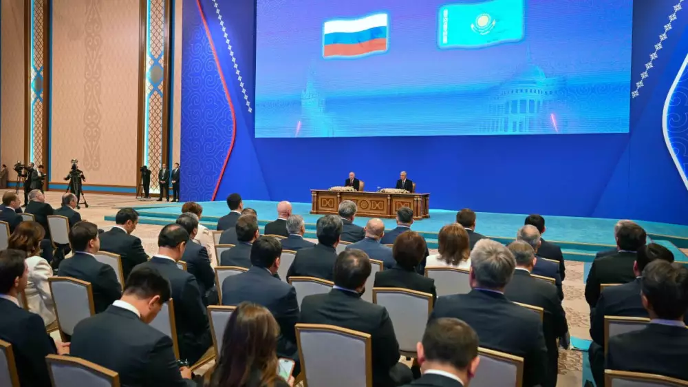 Тоқаев пен Путин Астанадағы келіссөздерден кейін БАҚ өкілдеріне мәлімдеме жасады