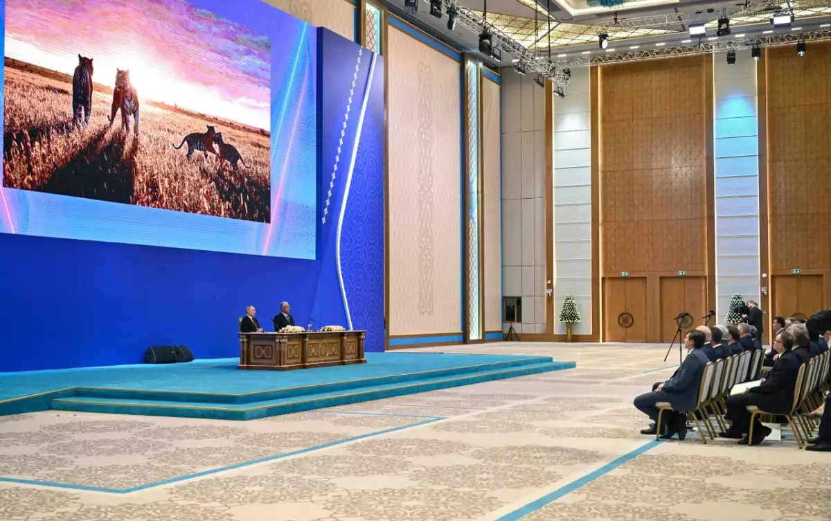 Қазақстан мен Ресей президенттеріне Амур жолбарысын жерсіндіру жобасы таныстырылды