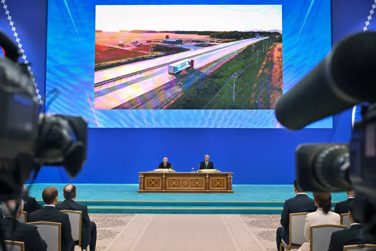 Астана – Мәскеу жүргізушісіз жүк көлігі автобағытының іске қосылуы көрсетілді