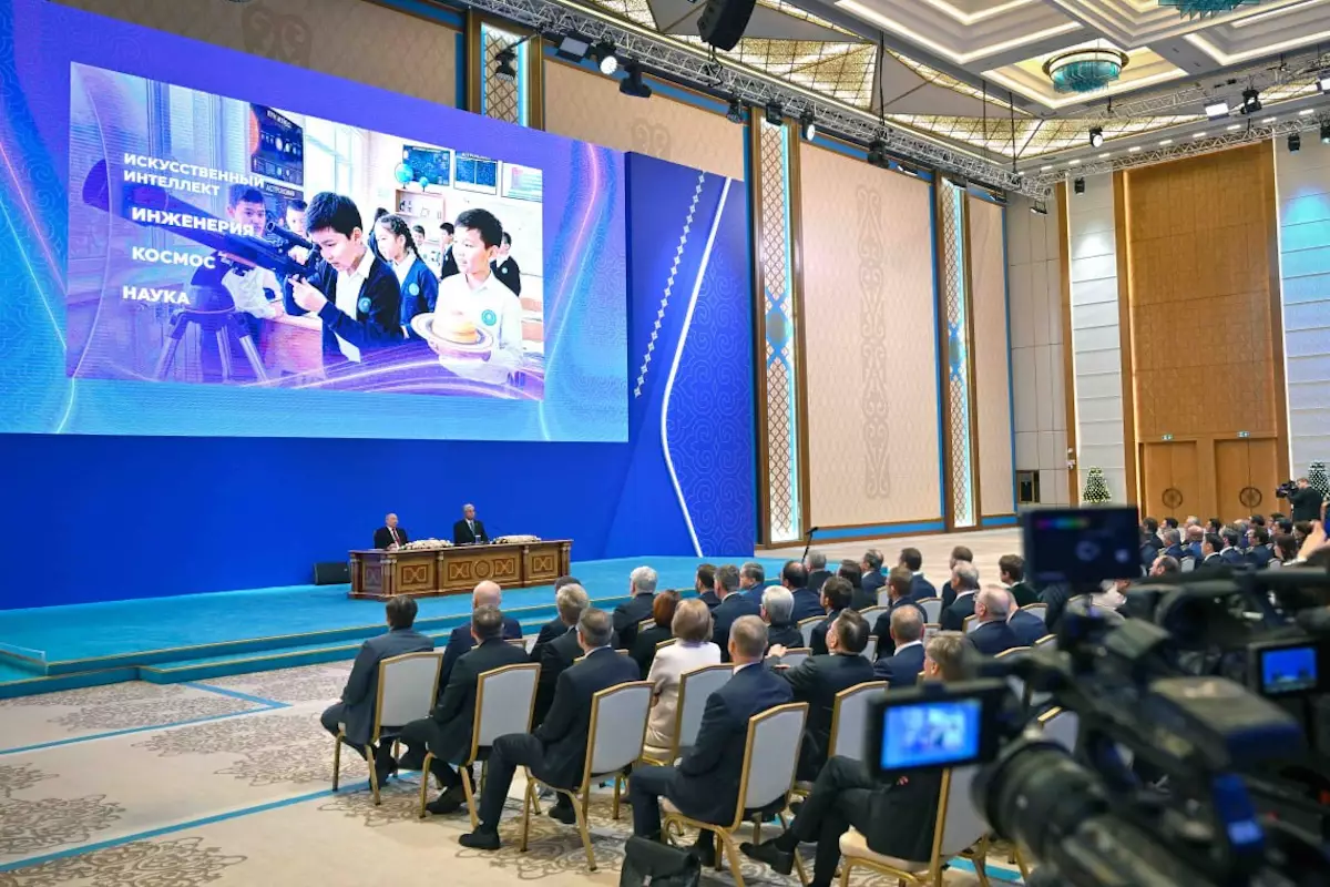 Токаев и Путин дали старт строительству школы «Сириус» в Астане