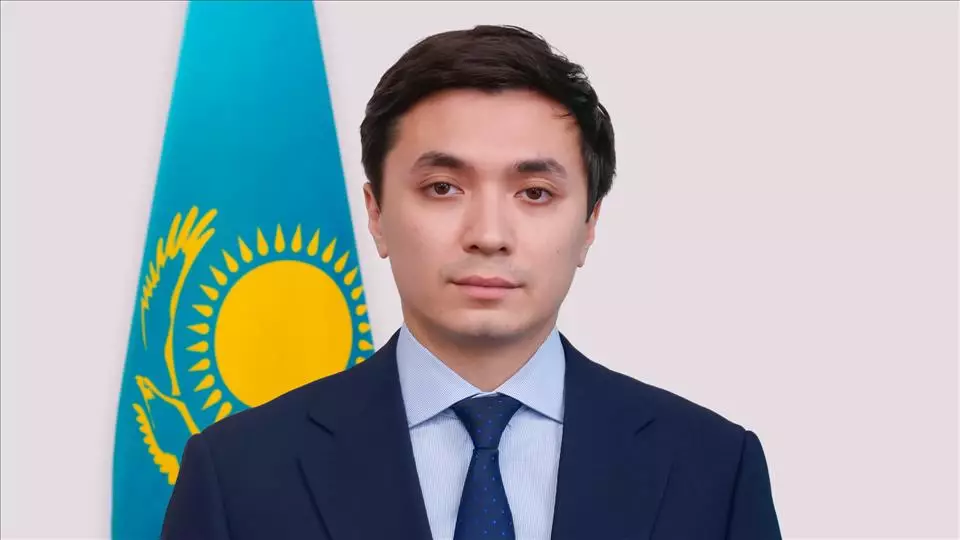 Казахстан планирует внедрить искусственный интеллект в реальный сектор экономики, заявил официальный представитель.