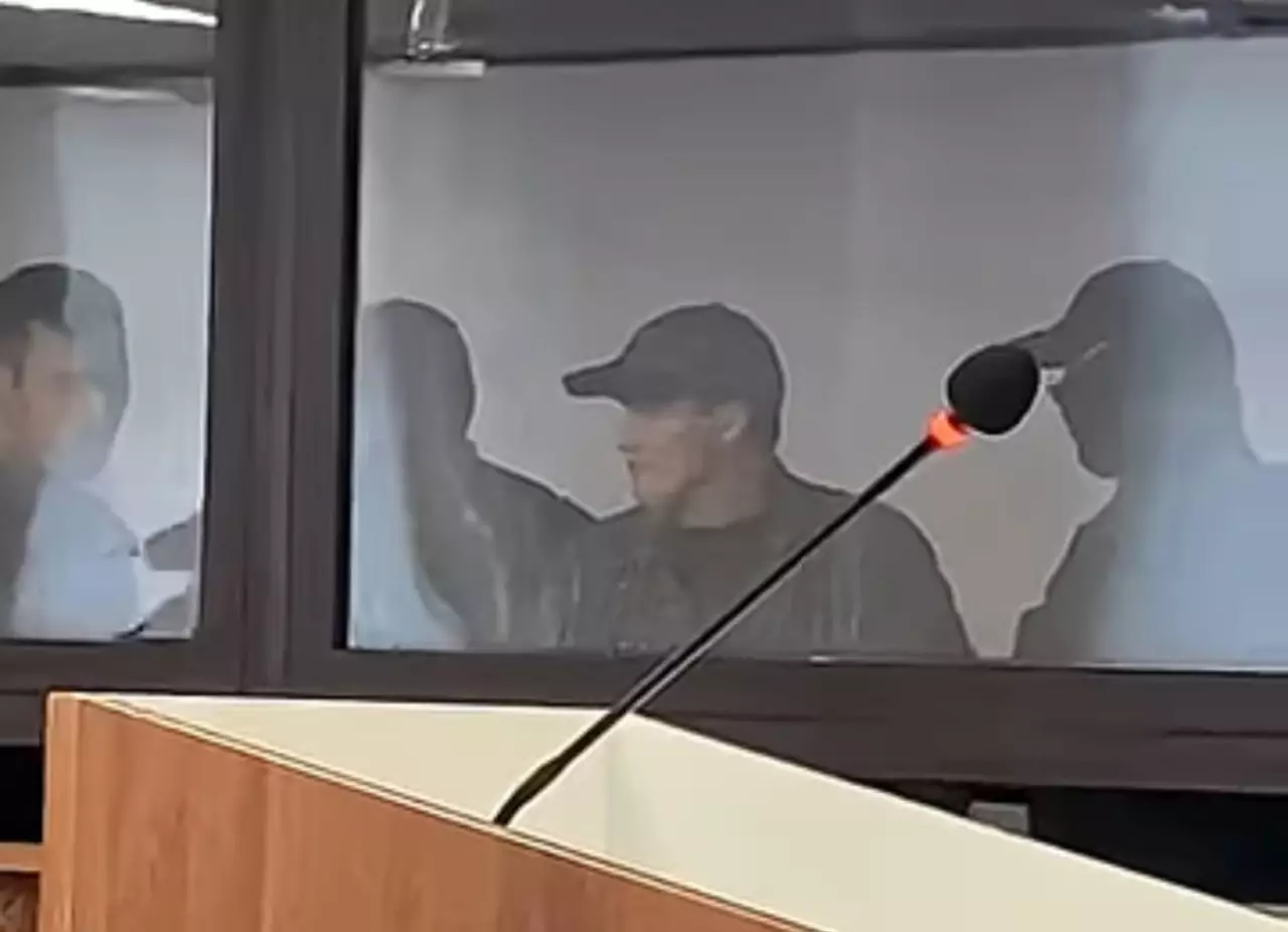 Эмоции в суде: допрошены родители обвиняемого по делу Жангелдина
