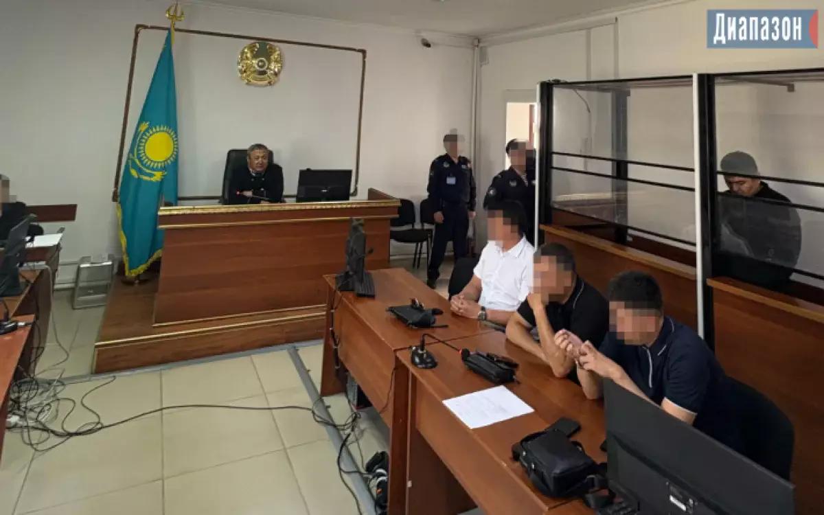 В Актобе следователя ДЭР осудили на 10 лет за вымогательство 50 млн тенге