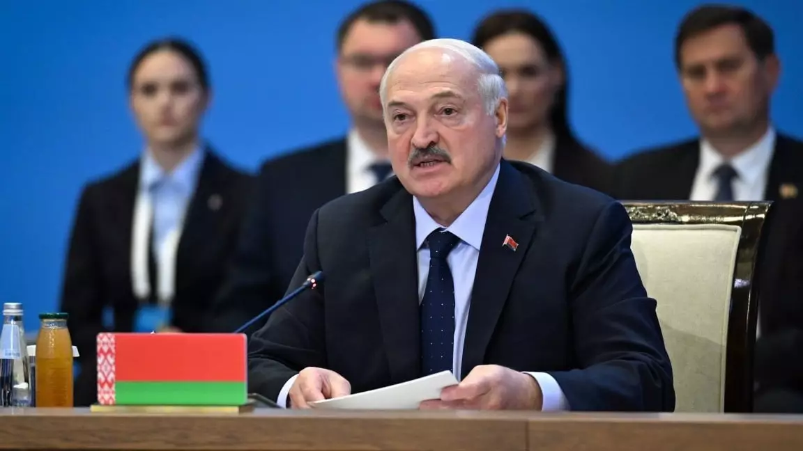  Қазақстанға келген Лукашенко ультиалымның қымбат екенін айтты 