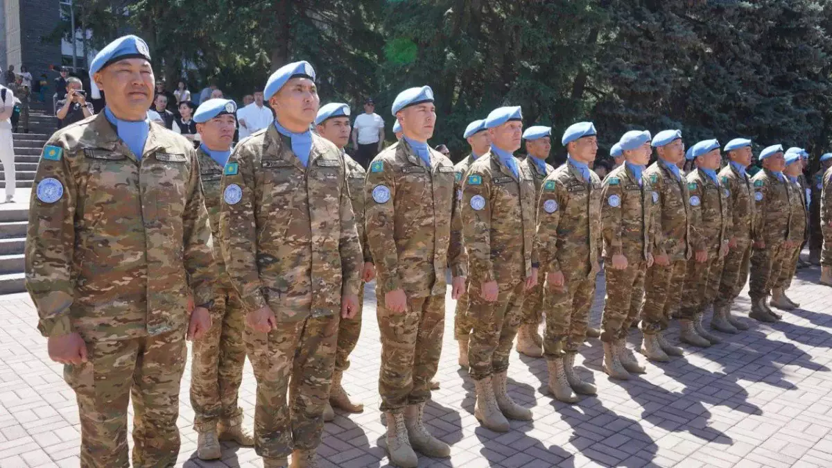 БҰҰ жоғары баға берді: Алматыда қазақстандық бітімгерлерді салтанатты түрде қарсы алды