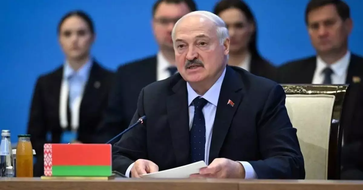  «Зачем мы это делаем?»: прибывший в Казахстан Лукашенко раскритиковал стоимость утильсбора 