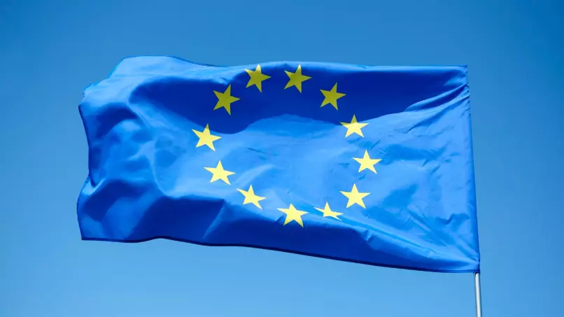 Еуроодақ Венгрияға бұғатталған 16 млрд еуроны қайта бөледі