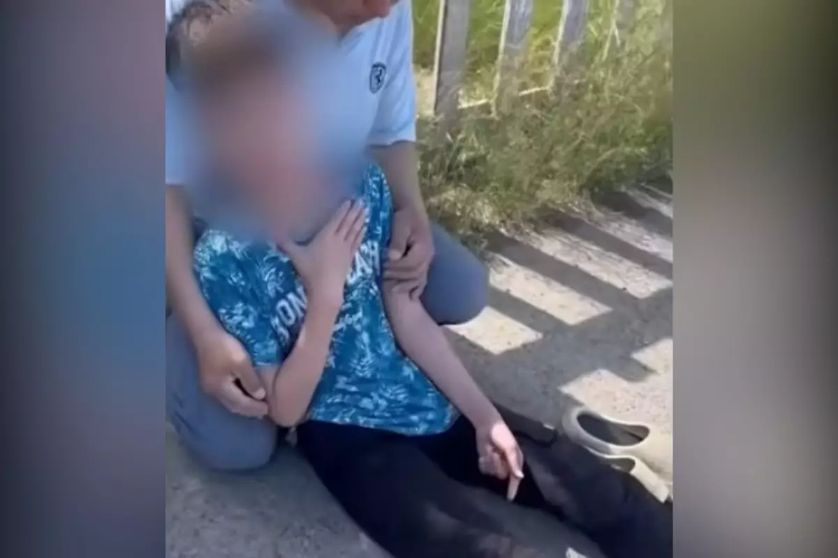 В Атырау ребенок получил травмы из-за упавшего кабеля