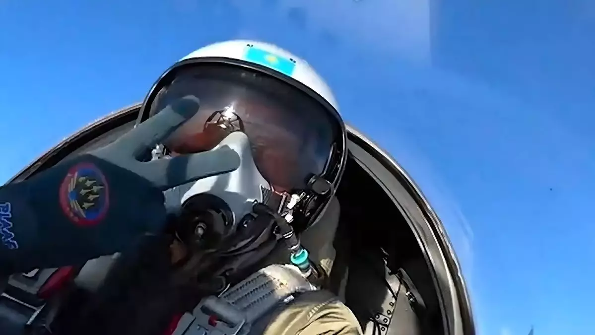 В Казахстане появилось видео сопровождения кортежа Владимира Путина под песню «Матушка».